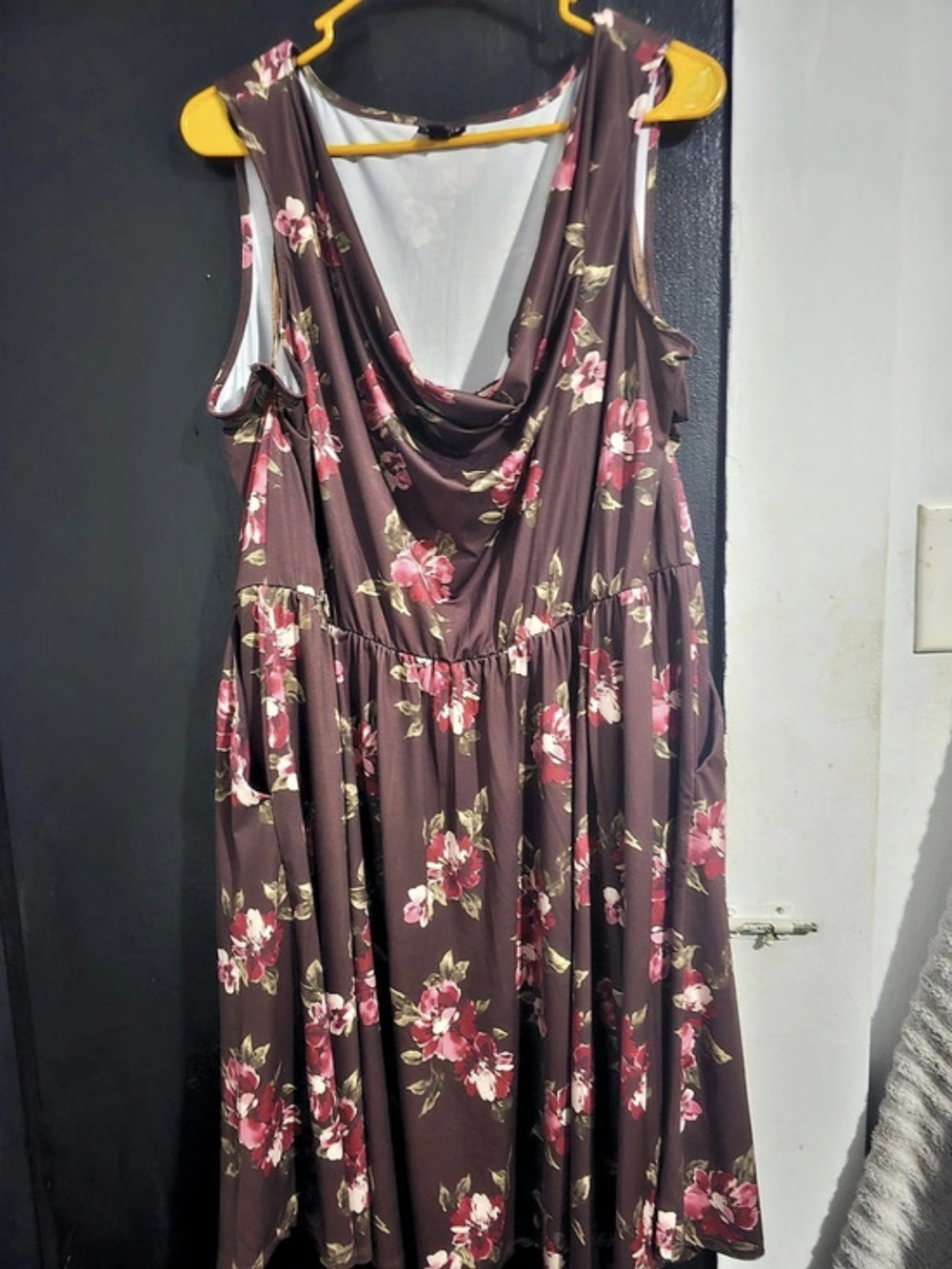 Torrid Floral Maxi Dress in Brown & Pink Size 3